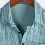 Camicia da uomo traspirante a righe blu con tasca