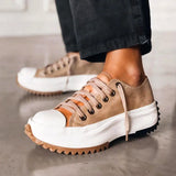 Sneakers con plateau in tela da donna con suola in gomma