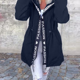 Cappotto casual con cappuccio, coulisse e stampa lettering