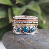 Anello meditativo bohémien con zaffiro